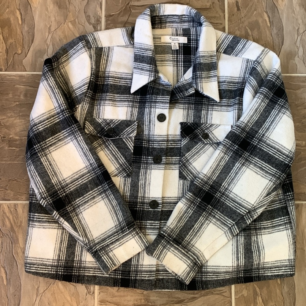 Crop plaid jacket size:XL -c by one